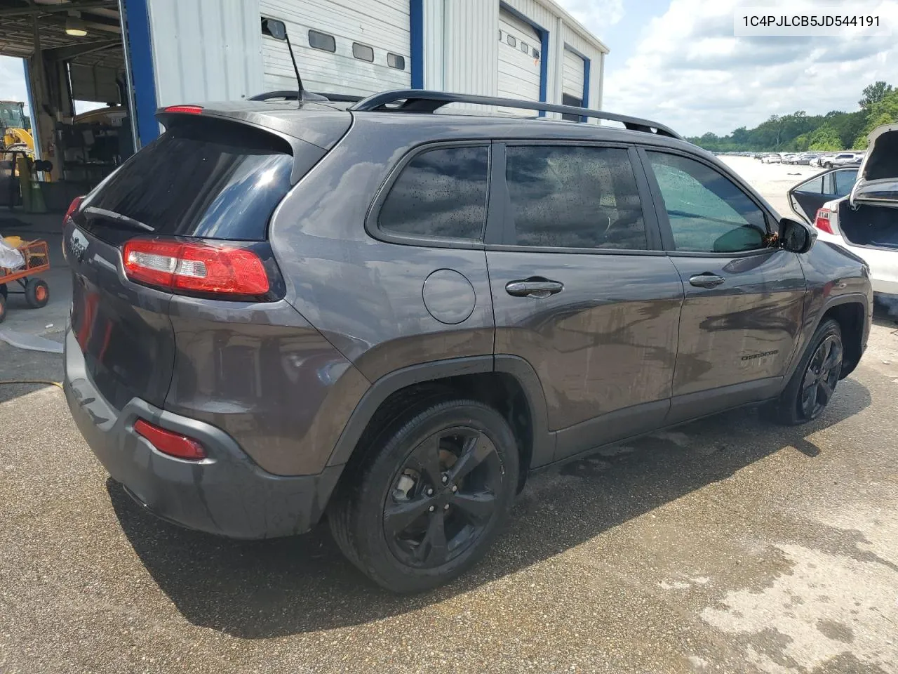 2018 Jeep Cherokee Latitude VIN: 1C4PJLCB5JD544191 Lot: 60844694