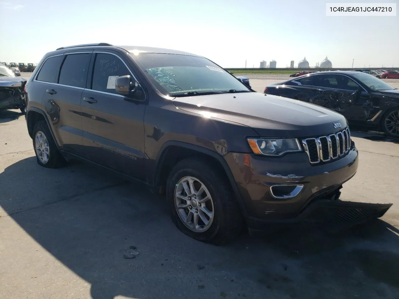 1C4RJEAG1JC447210 2018 Jeep Grand Cherokee Laredo