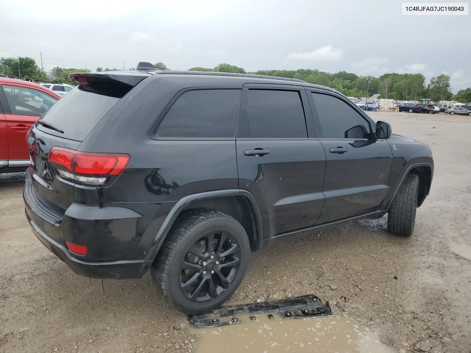 1C4RJFAG7JC190043 2018 Jeep Grand Cherokee Laredo