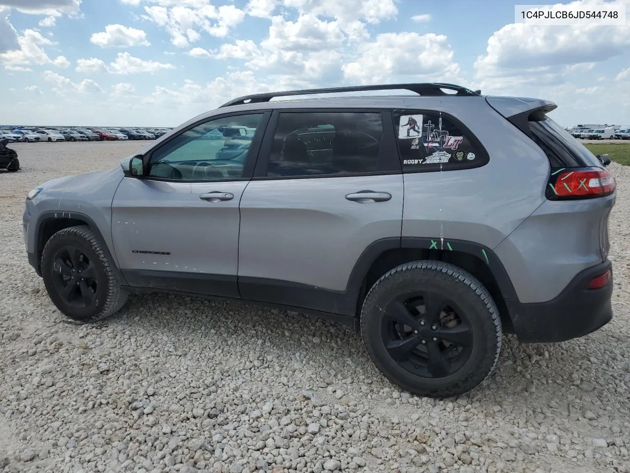 1C4PJLCB6JD544748 2018 Jeep Cherokee Latitude