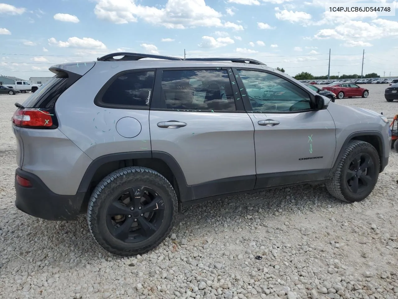 1C4PJLCB6JD544748 2018 Jeep Cherokee Latitude