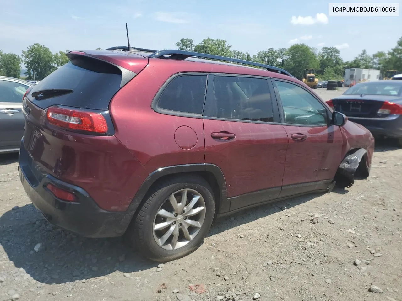 2018 Jeep Cherokee Latitude VIN: 1C4PJMCB0JD610068 Lot: 62718614