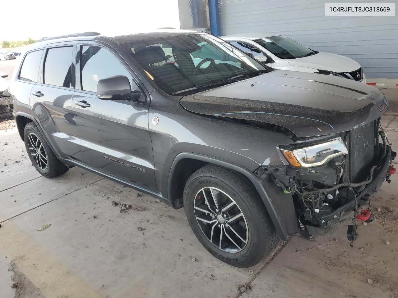 1C4RJFLT8JC318669 2018 Jeep Grand Cherokee Trailhawk