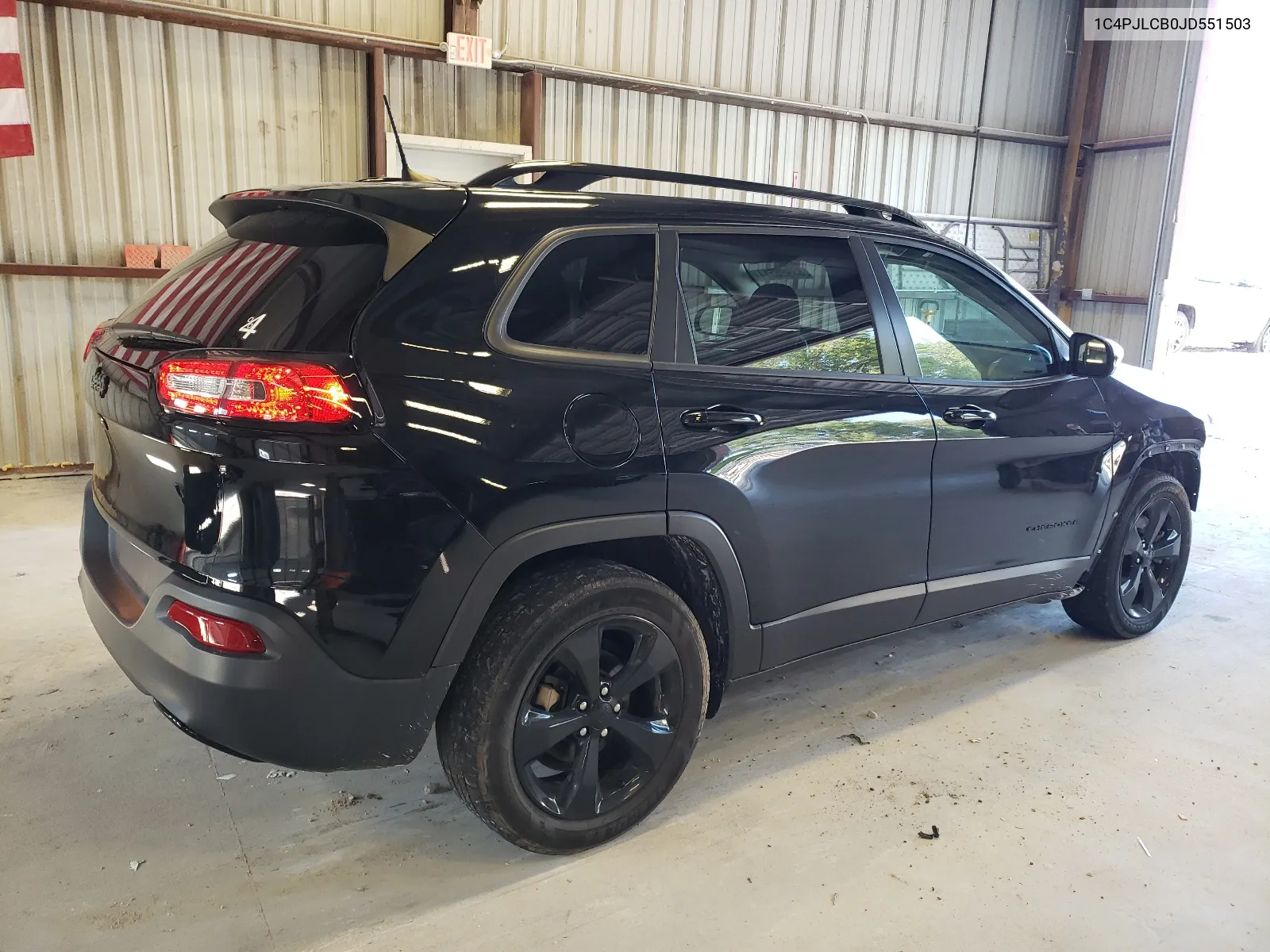 1C4PJLCB0JD551503 2018 Jeep Cherokee Latitude