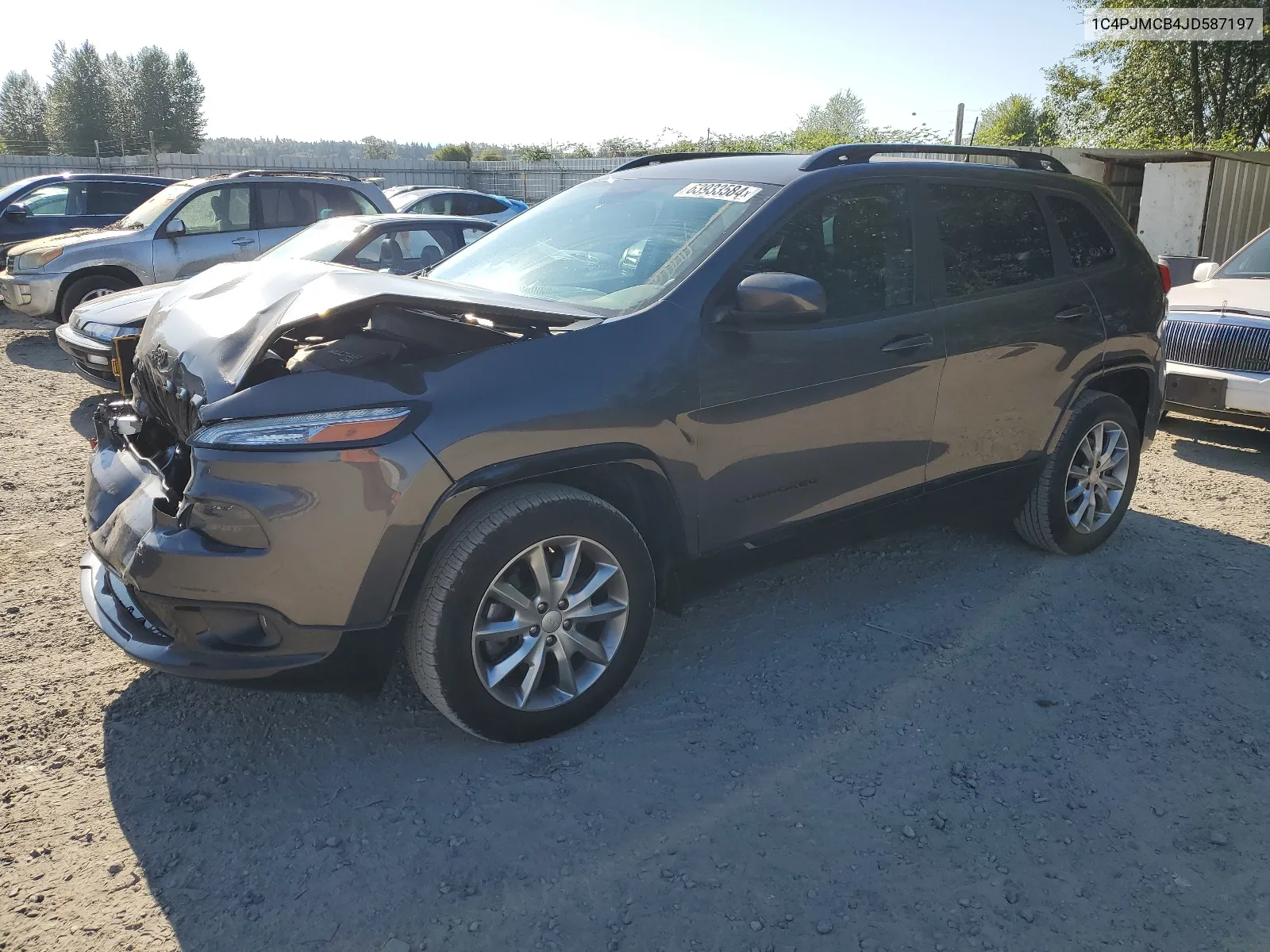 1C4PJMCB4JD587197 2018 Jeep Cherokee Latitude