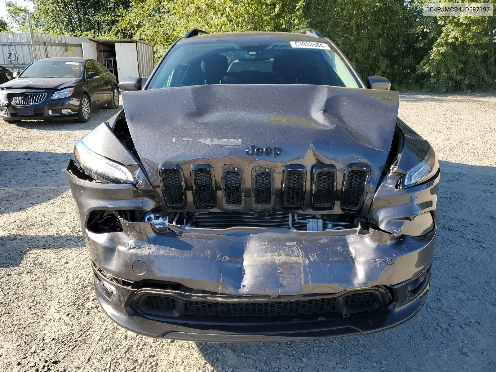 1C4PJMCB4JD587197 2018 Jeep Cherokee Latitude