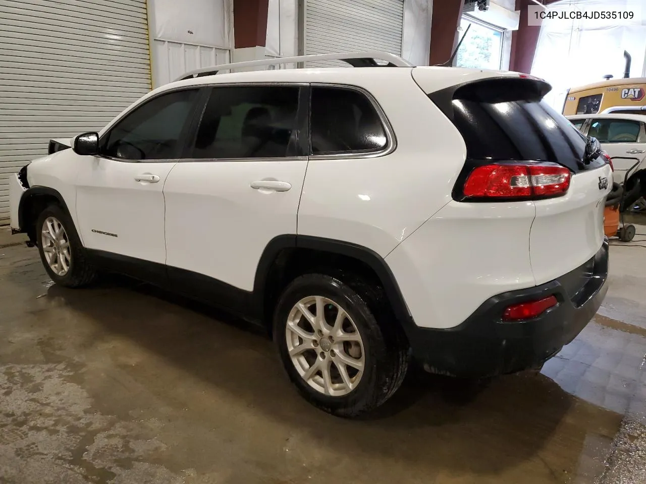 1C4PJLCB4JD535109 2018 Jeep Cherokee Latitude