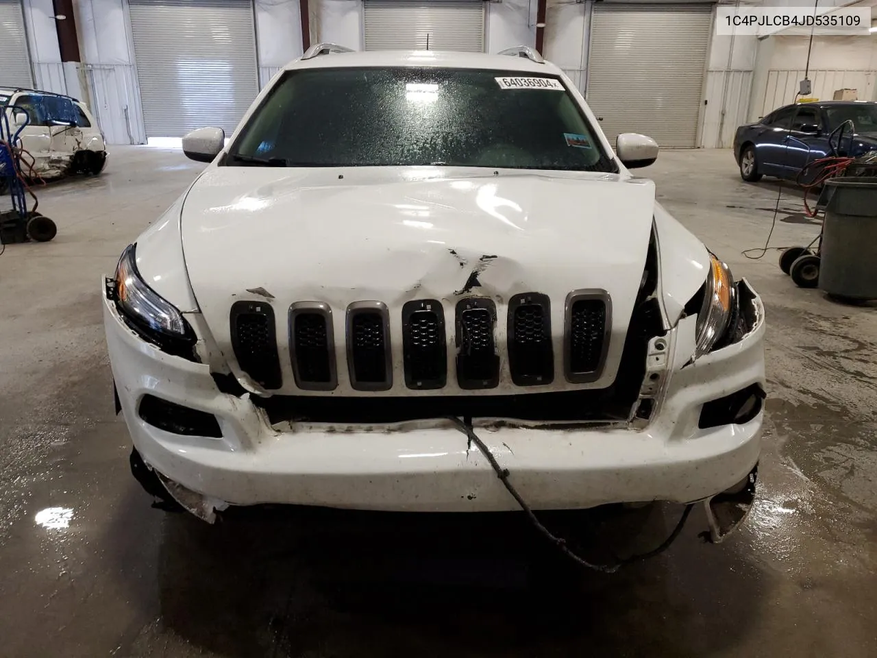 2018 Jeep Cherokee Latitude VIN: 1C4PJLCB4JD535109 Lot: 64036904