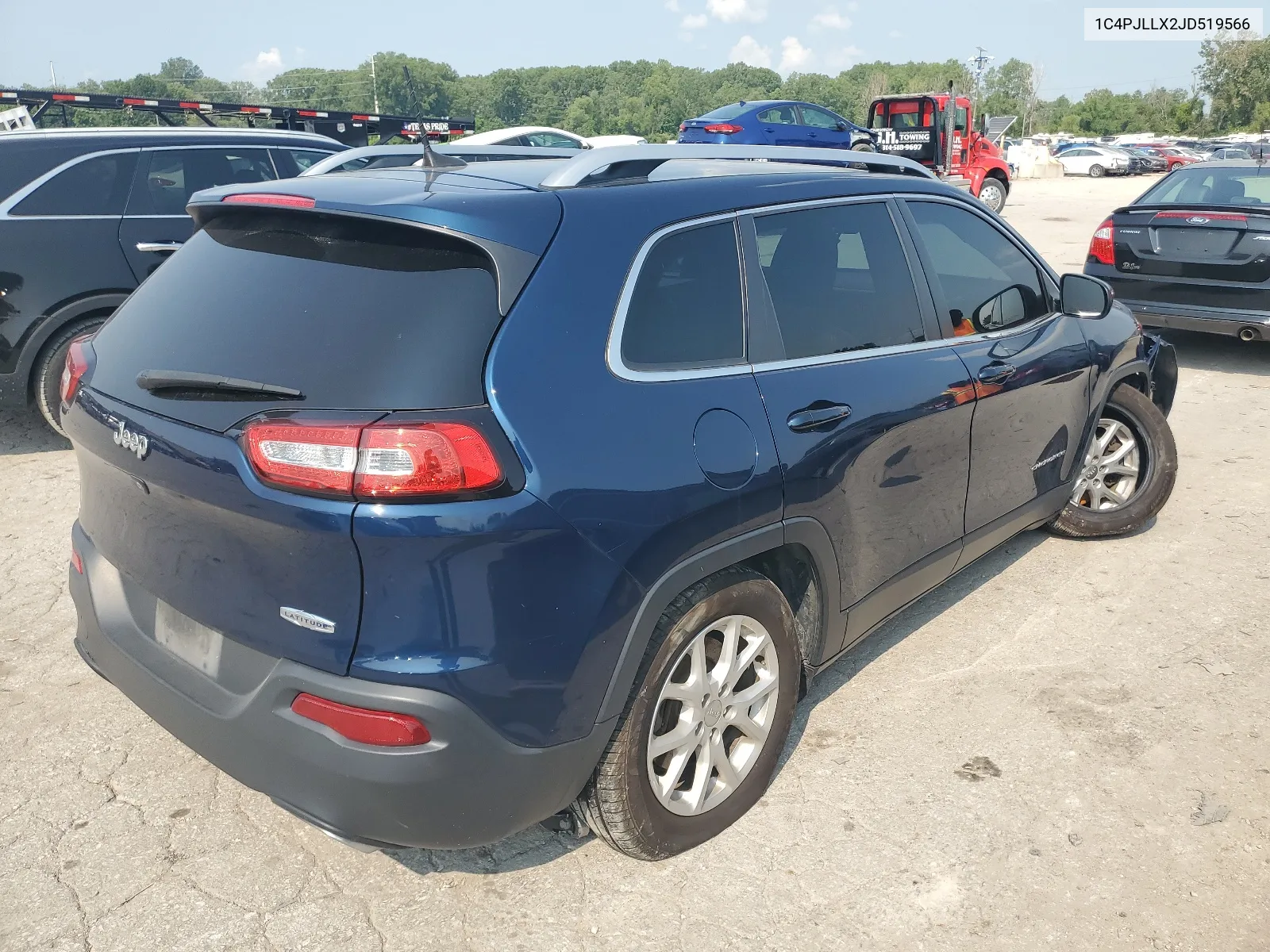 1C4PJLLX2JD519566 2018 Jeep Cherokee Latitude Plus