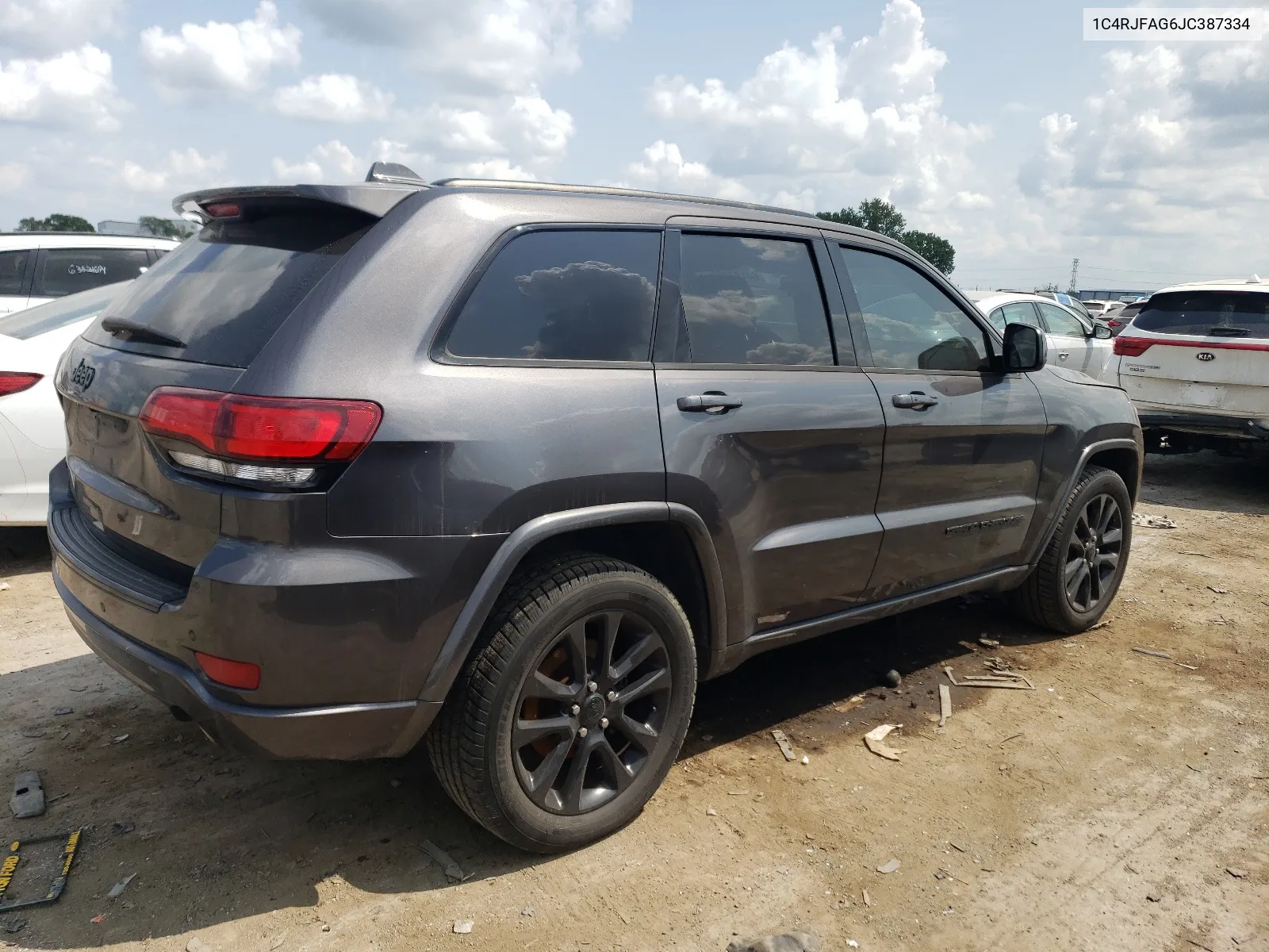 1C4RJFAG6JC387334 2018 Jeep Grand Cherokee Laredo