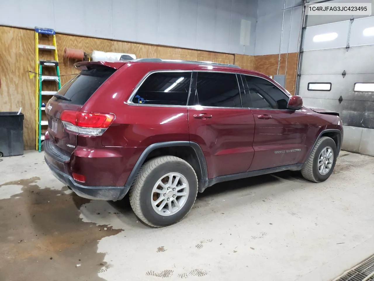 1C4RJFAG3JC423495 2018 Jeep Grand Cherokee Laredo