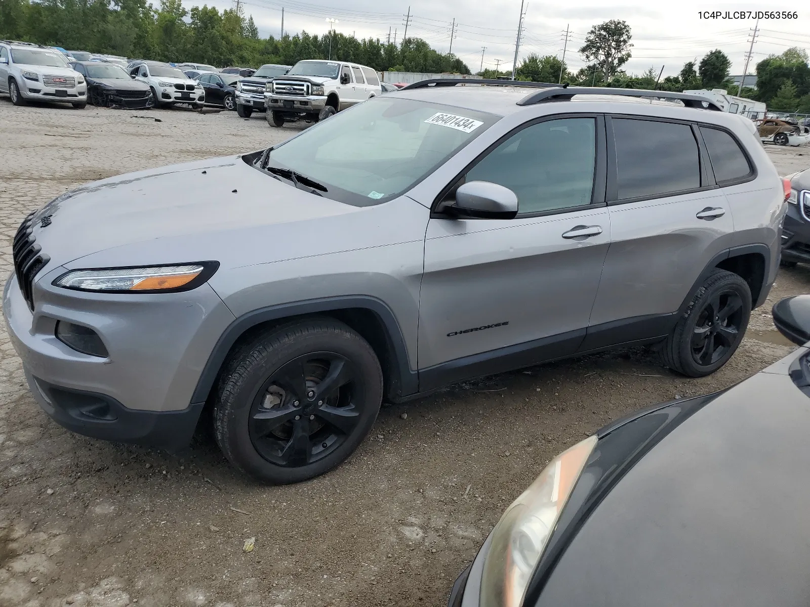 2018 Jeep Cherokee Latitude VIN: 1C4PJLCB7JD563566 Lot: 66401434