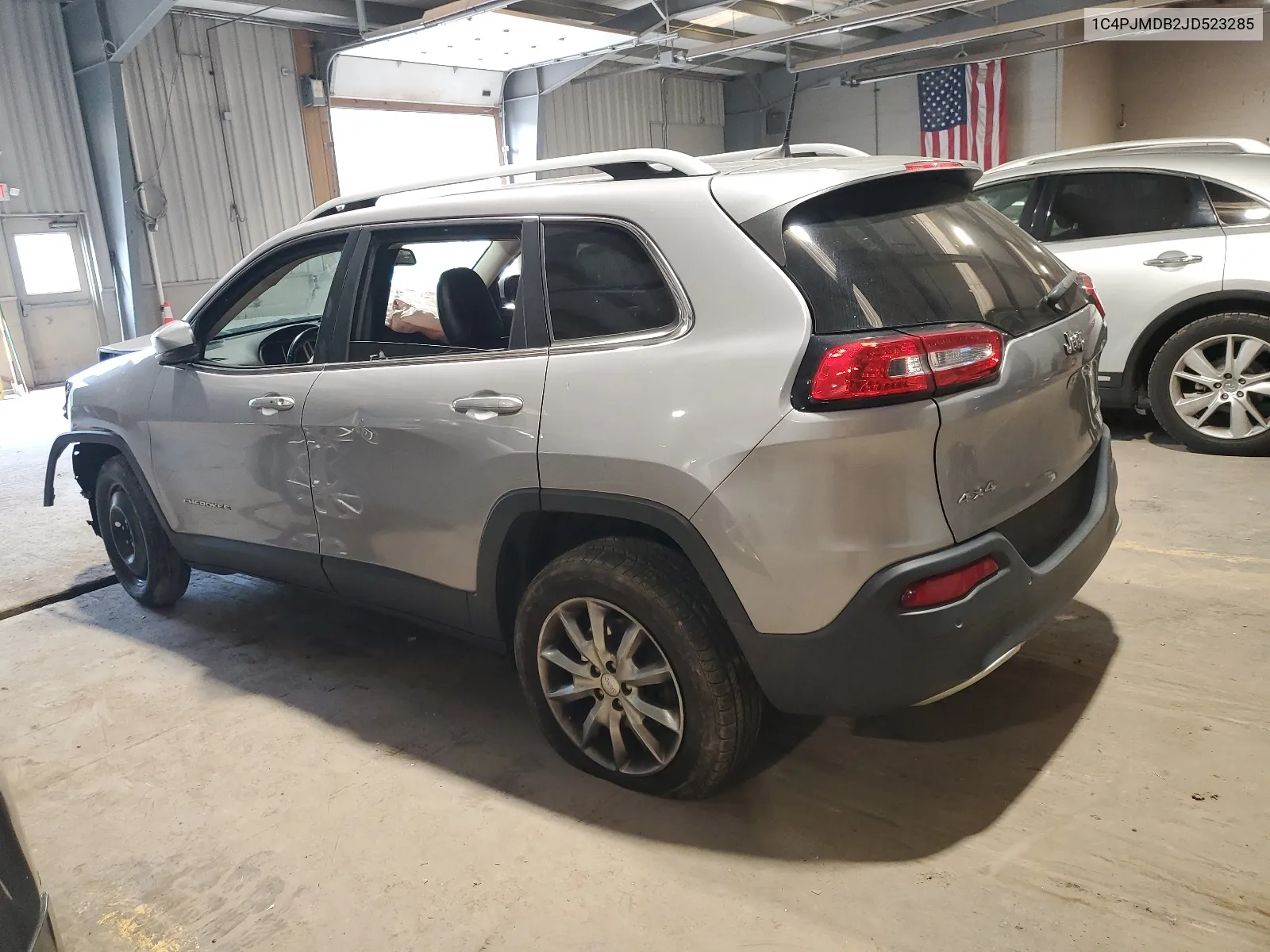 2018 Jeep Cherokee Limited VIN: 1C4PJMDB2JD523285 Lot: 68291384