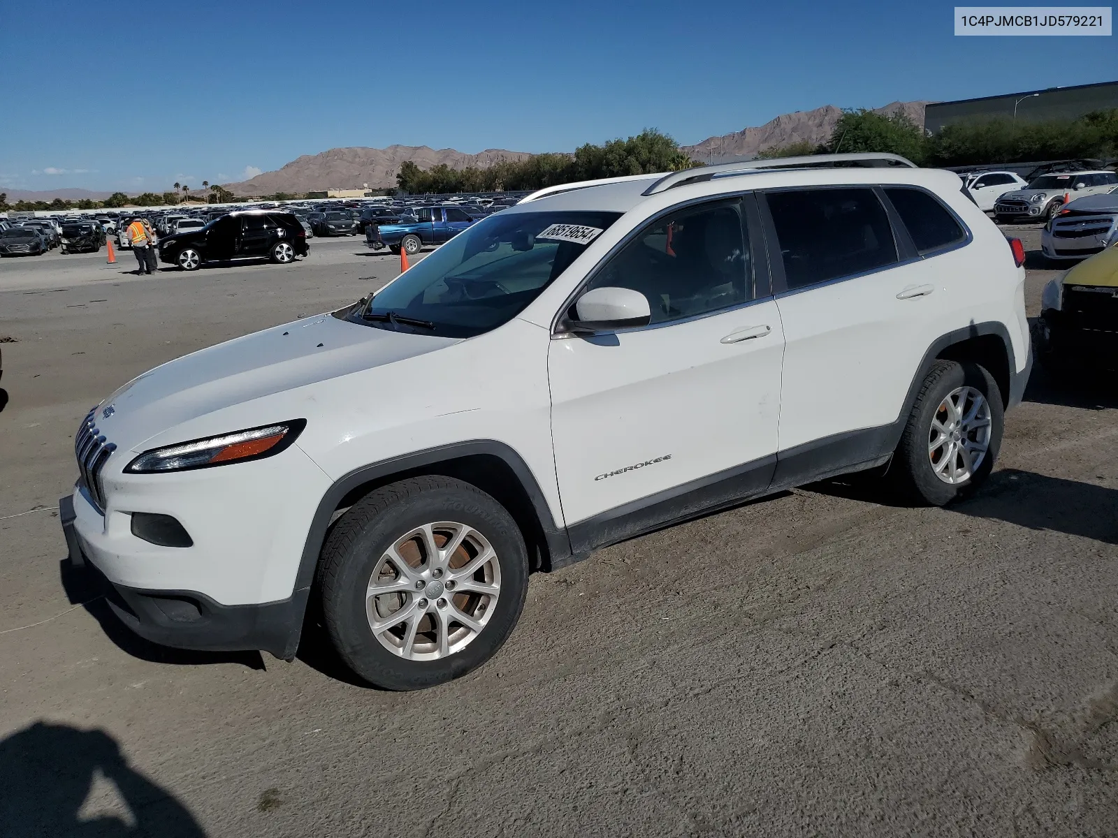 2018 Jeep Cherokee Latitude VIN: 1C4PJMCB1JD579221 Lot: 68519654