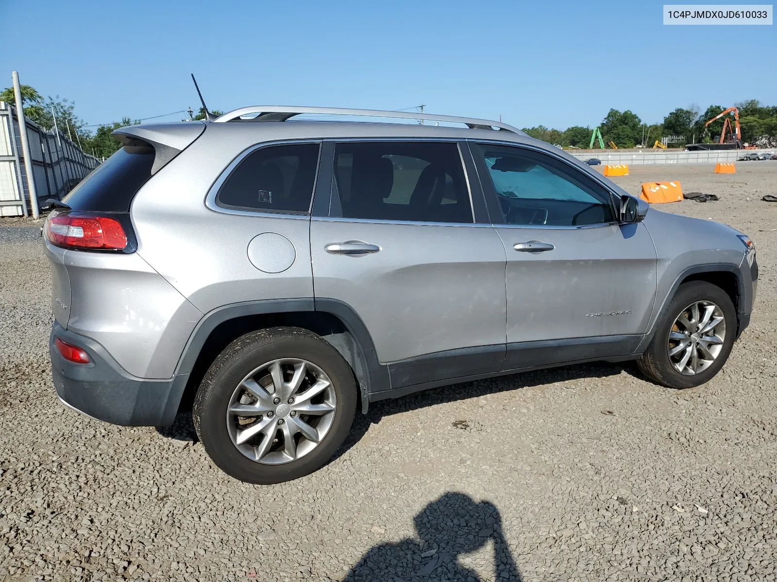 2018 Jeep Cherokee Limited VIN: 1C4PJMDX0JD610033 Lot: 68542564