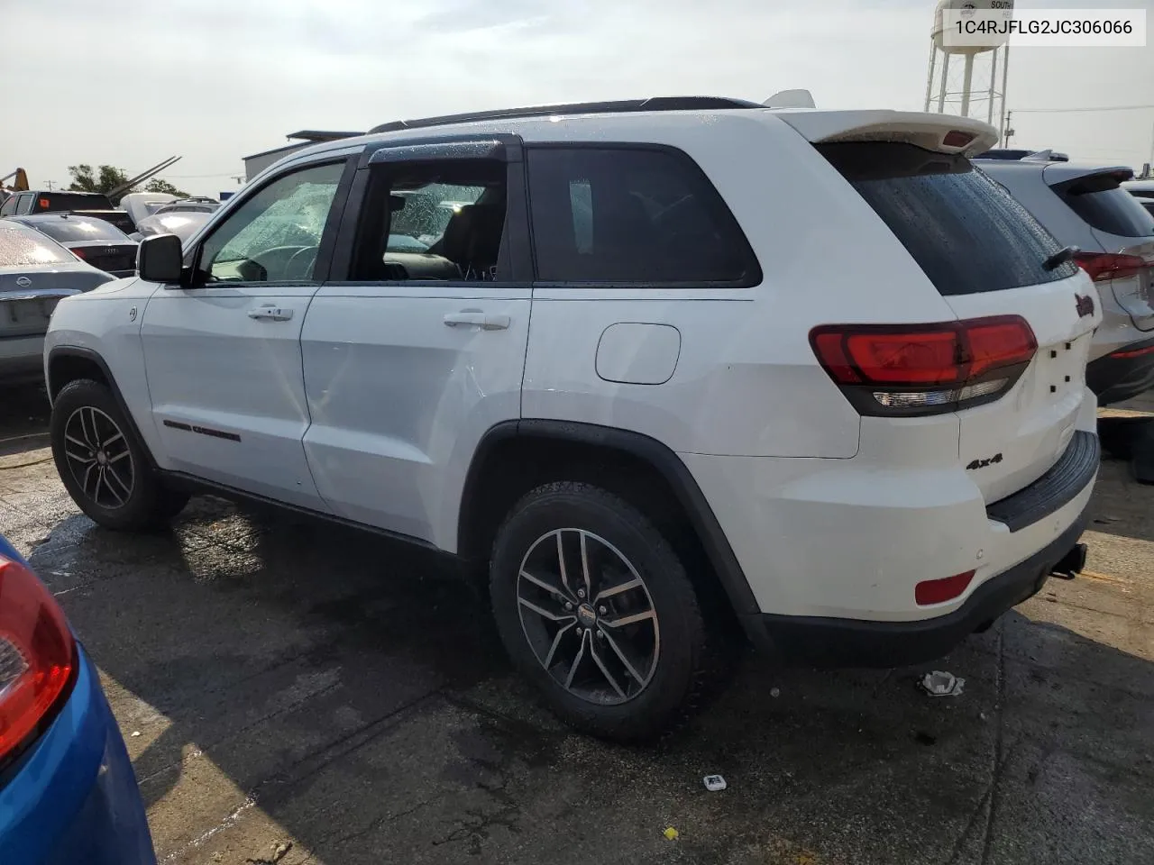 1C4RJFLG2JC306066 2018 Jeep Grand Cherokee Trailhawk