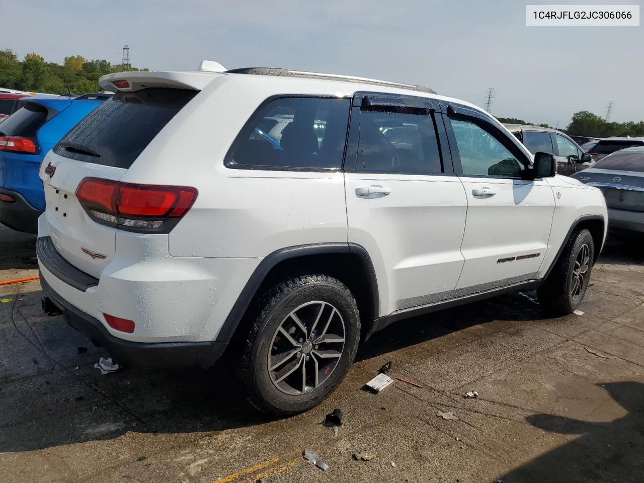 1C4RJFLG2JC306066 2018 Jeep Grand Cherokee Trailhawk