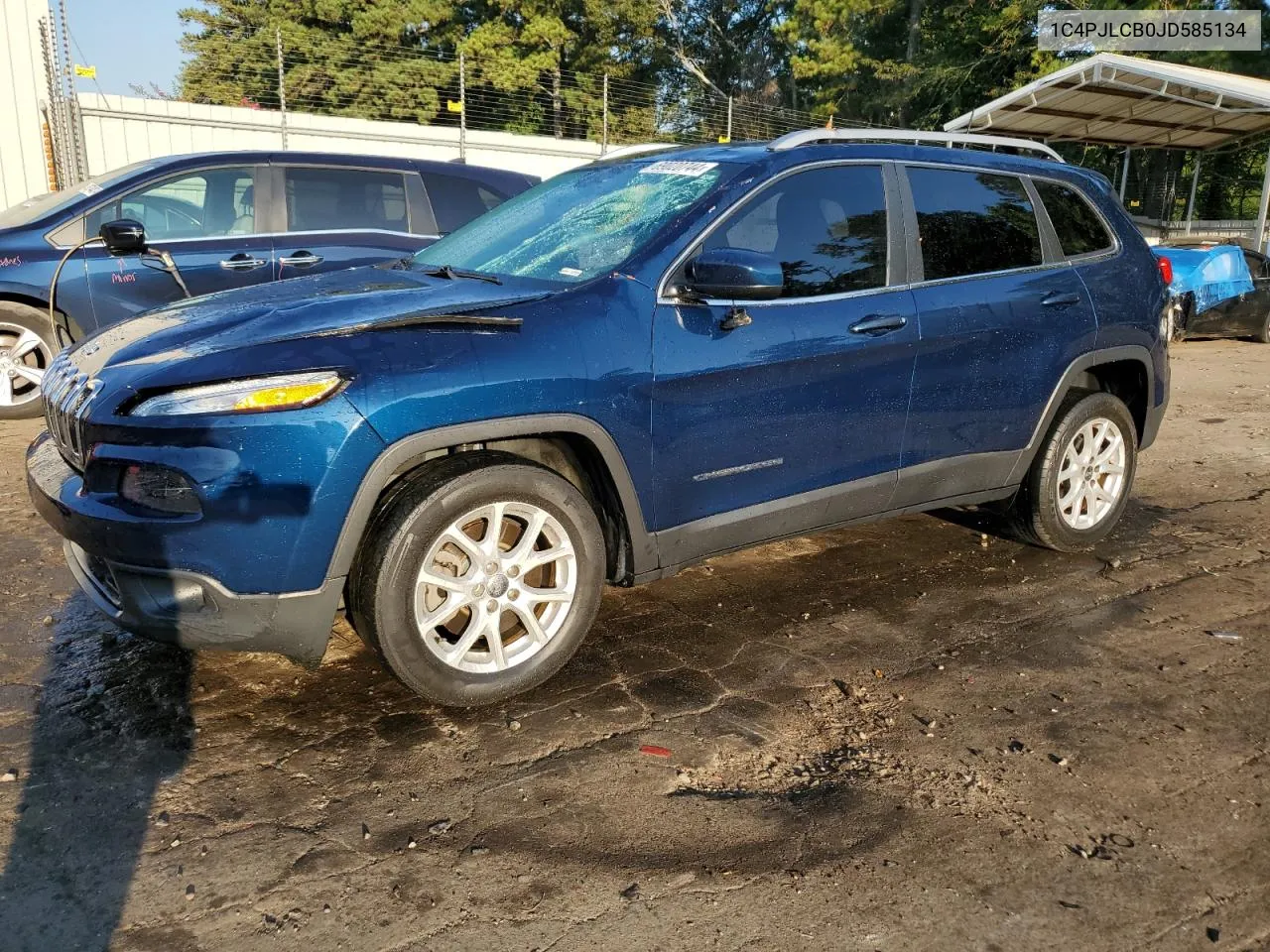 1C4PJLCB0JD585134 2018 Jeep Cherokee Latitude