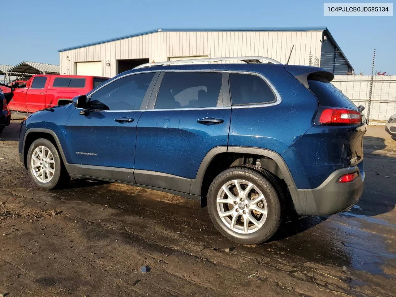 1C4PJLCB0JD585134 2018 Jeep Cherokee Latitude