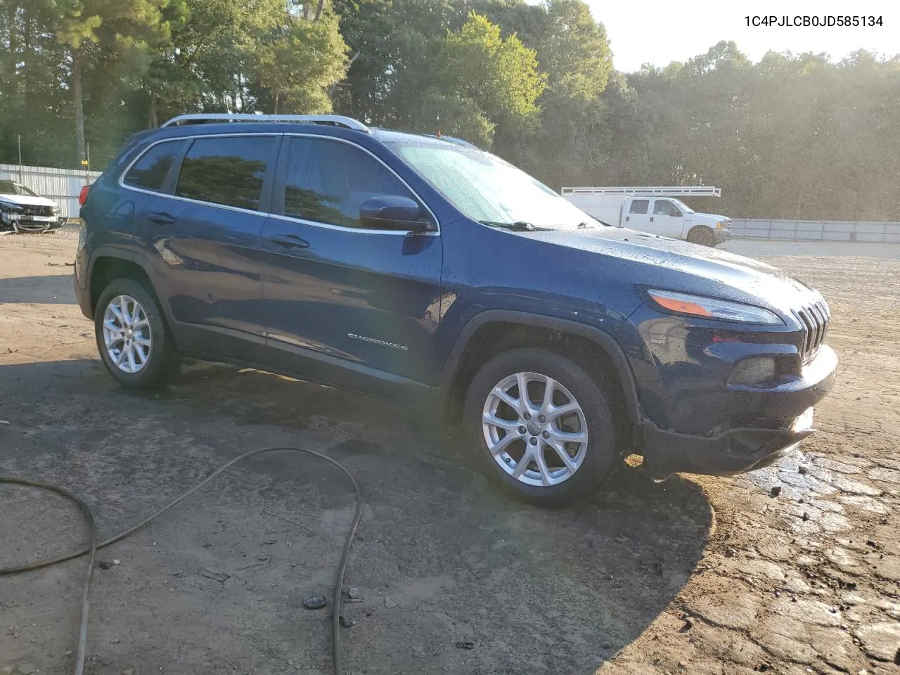 2018 Jeep Cherokee Latitude VIN: 1C4PJLCB0JD585134 Lot: 69020744