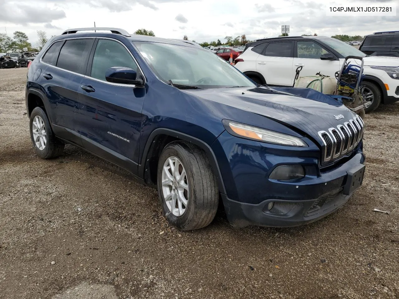 2018 Jeep Cherokee Latitude Plus VIN: 1C4PJMLX1JD517281 Lot: 69095914