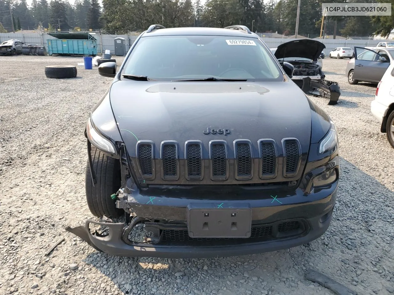 1C4PJLCB3JD621060 2018 Jeep Cherokee Latitude