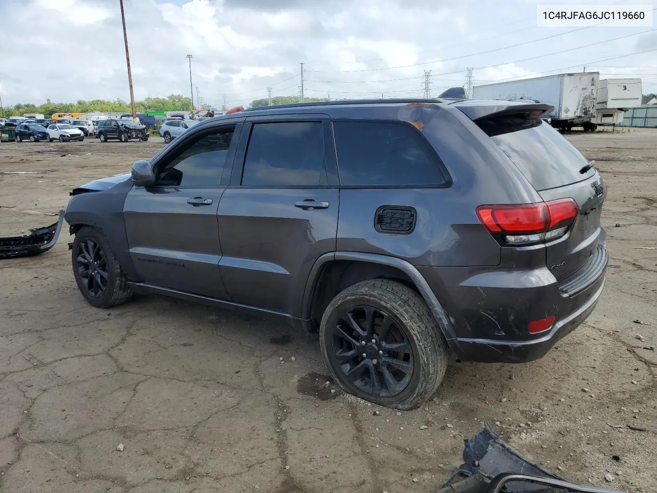 1C4RJFAG6JC119660 2018 Jeep Grand Cherokee Laredo