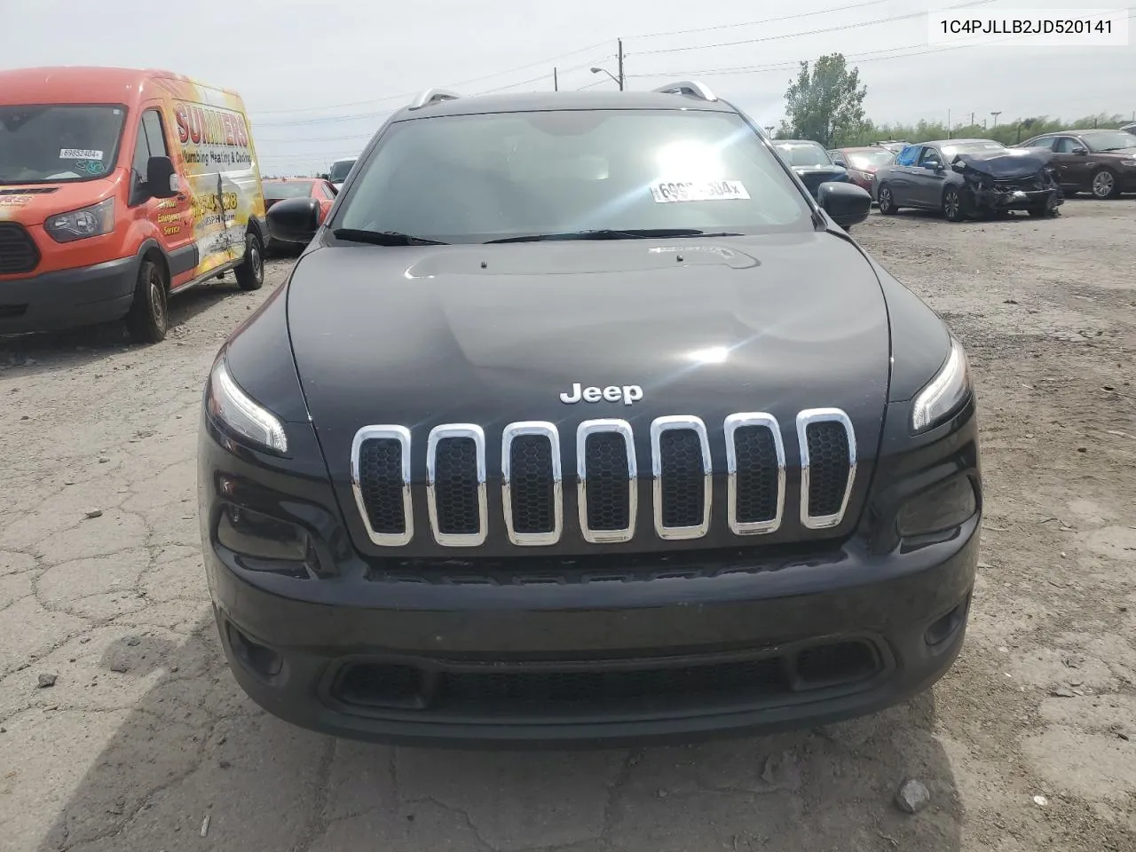 1C4PJLLB2JD520141 2018 Jeep Cherokee Latitude Plus