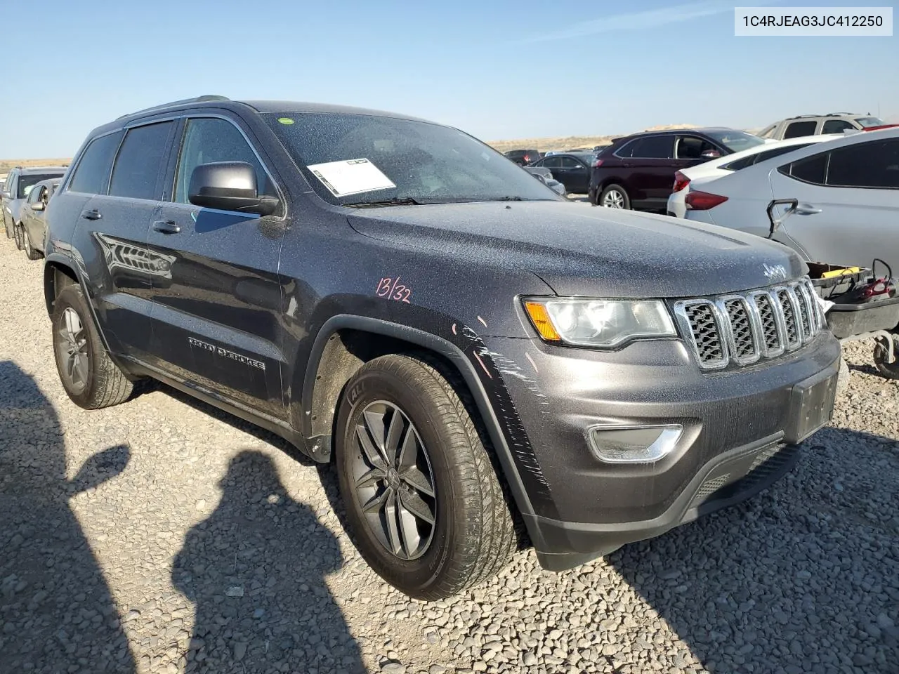 1C4RJEAG3JC412250 2018 Jeep Grand Cherokee Laredo