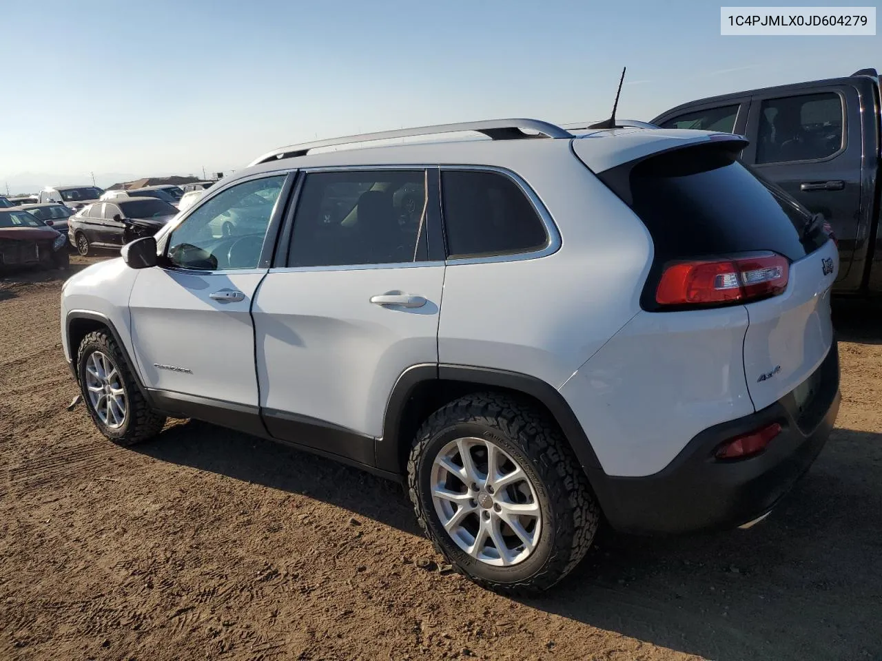 2018 Jeep Cherokee Latitude Plus VIN: 1C4PJMLX0JD604279 Lot: 70432334