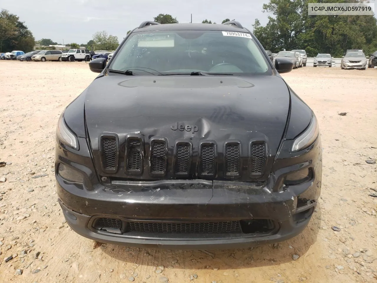 2018 Jeep Cherokee Latitude VIN: 1C4PJMCX6JD597919 Lot: 70953774