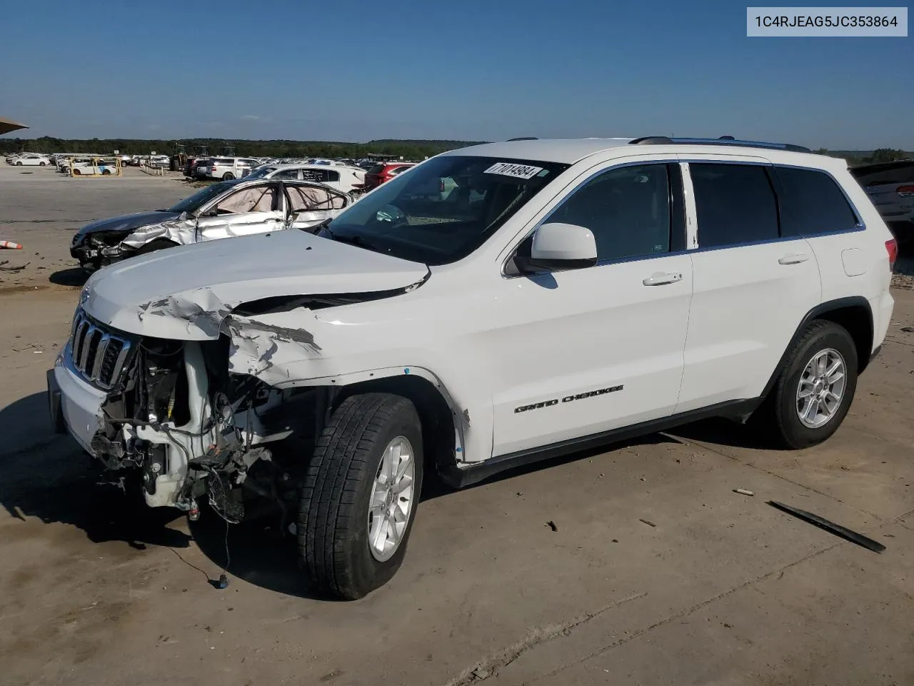 1C4RJEAG5JC353864 2018 Jeep Grand Cherokee Laredo