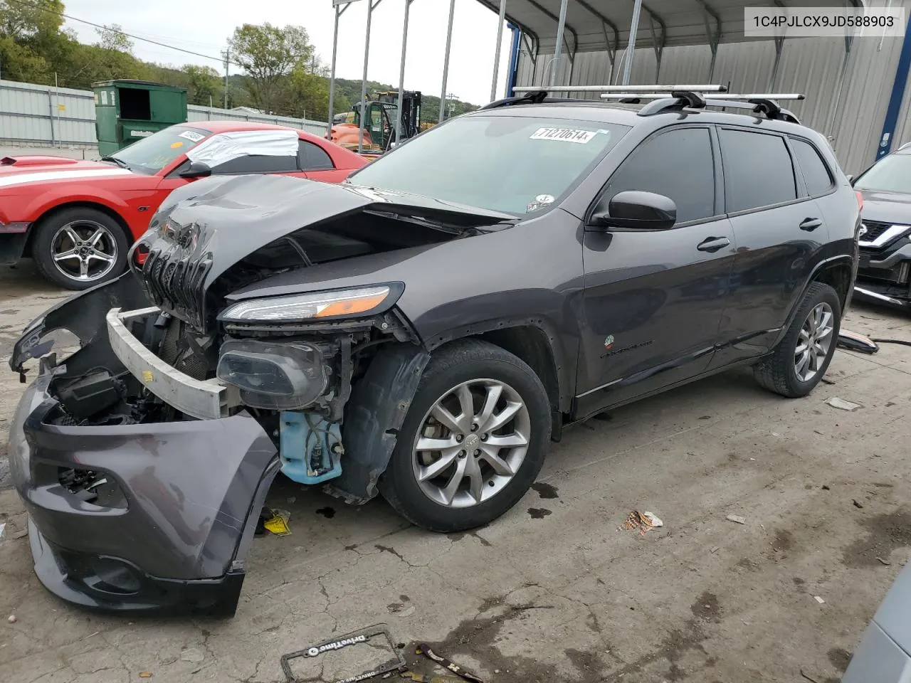 2018 Jeep Cherokee Latitude VIN: 1C4PJLCX9JD588903 Lot: 71270614