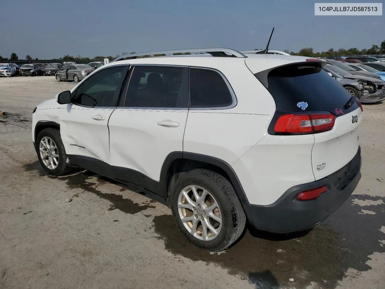 2018 Jeep Cherokee Latitude Plus VIN: 1C4PJLLB7JD587513 Lot: 71270724