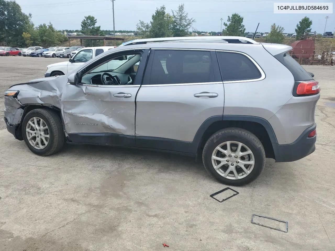 1C4PJLLB9JD584693 2018 Jeep Cherokee Latitude Plus