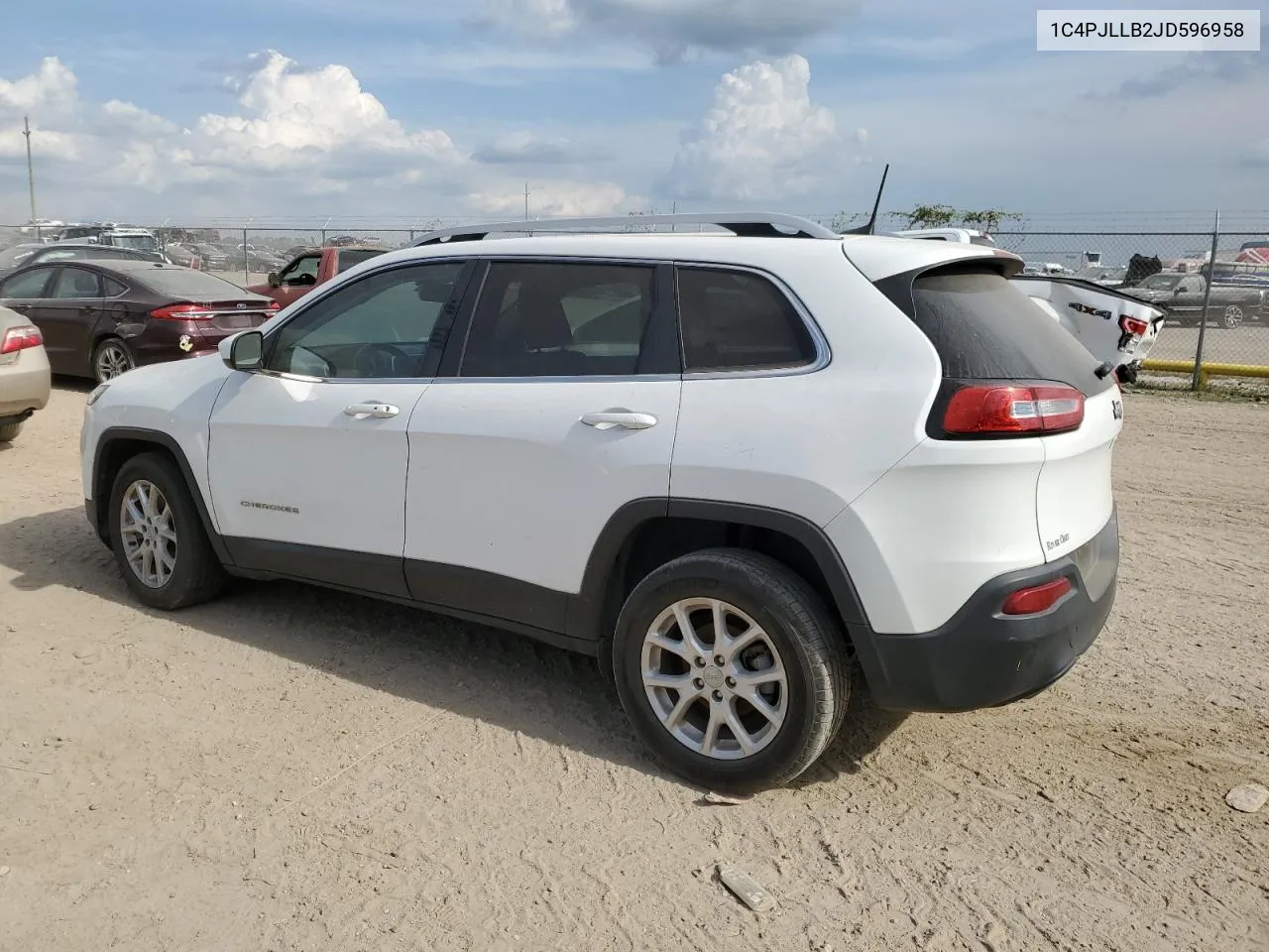 2018 Jeep Cherokee Latitude Plus VIN: 1C4PJLLB2JD596958 Lot: 71357414