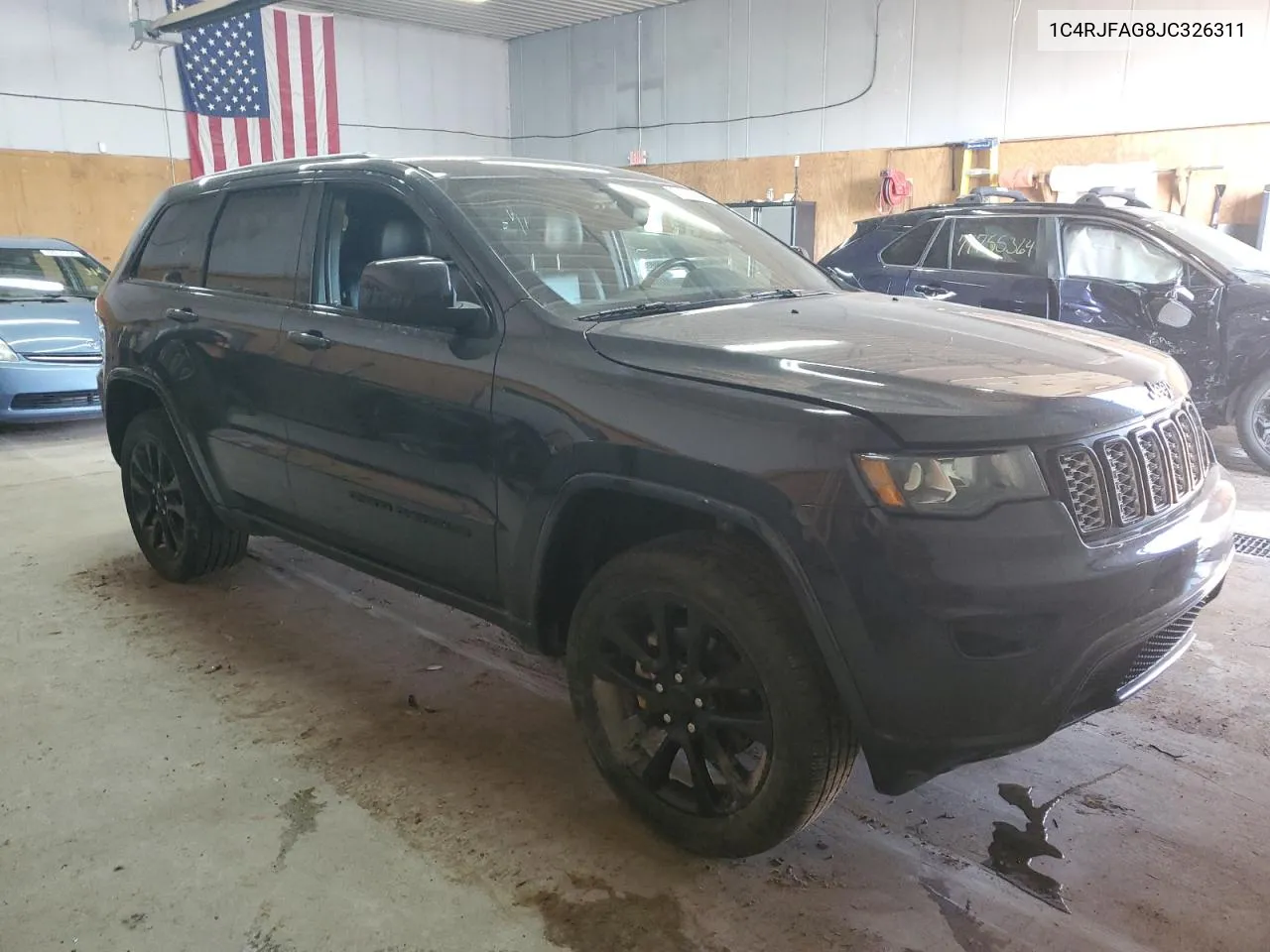 1C4RJFAG8JC326311 2018 Jeep Grand Cherokee Laredo