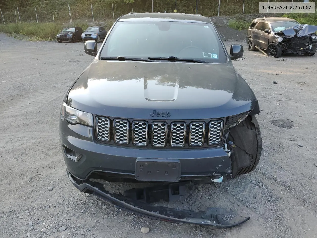 1C4RJFAG0JC267657 2018 Jeep Grand Cherokee Laredo