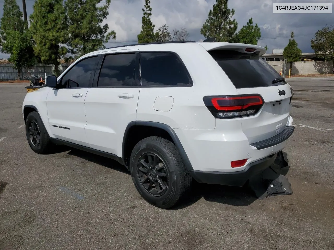 1C4RJEAG4JC171394 2018 Jeep Grand Cherokee Laredo