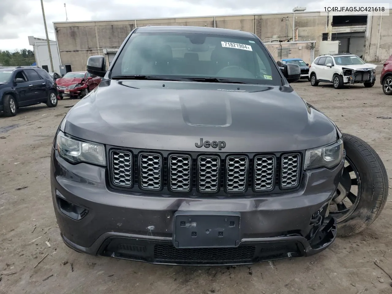 1C4RJFAG5JC421618 2018 Jeep Grand Cherokee Laredo