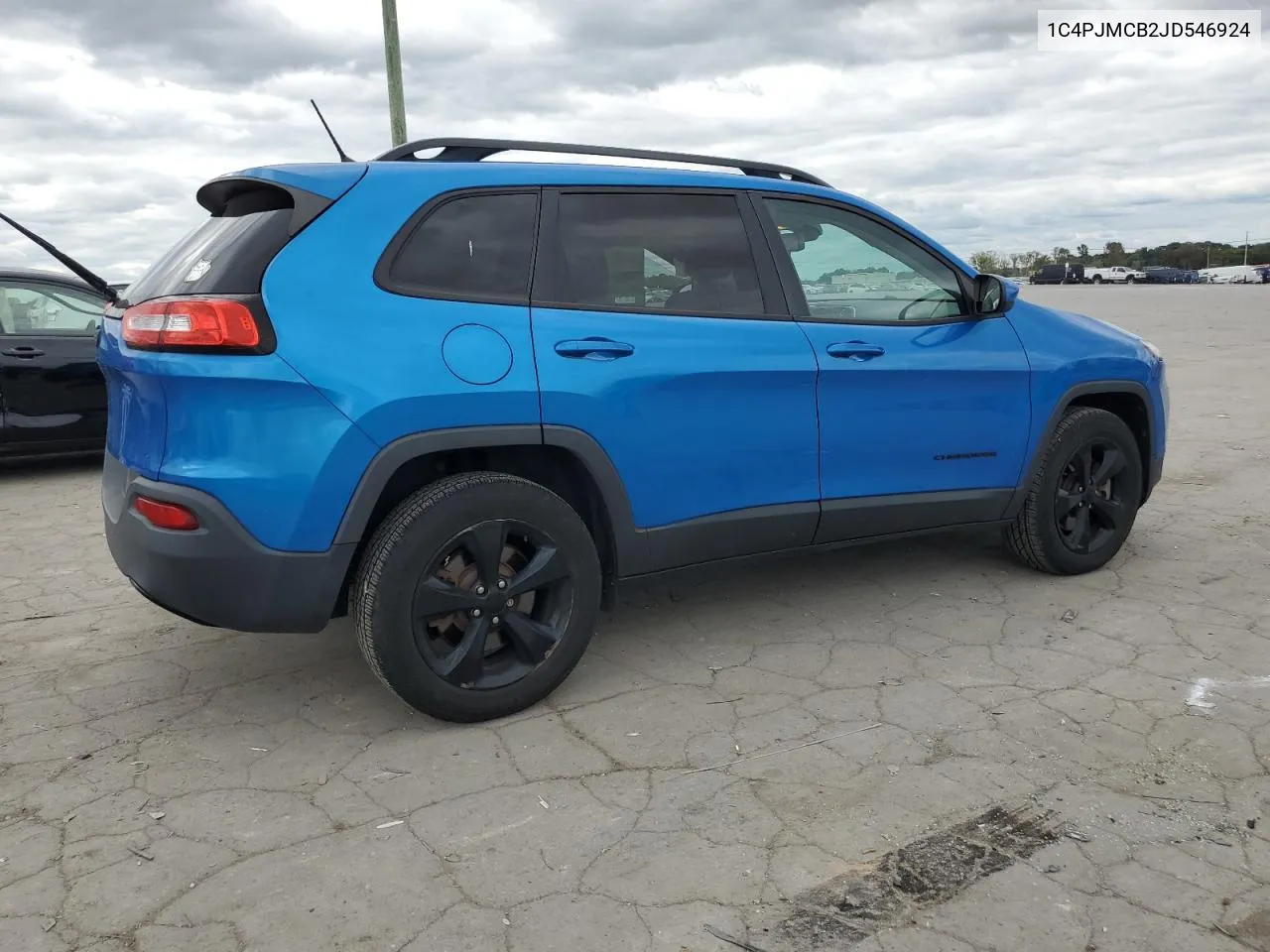 1C4PJMCB2JD546924 2018 Jeep Cherokee Latitude