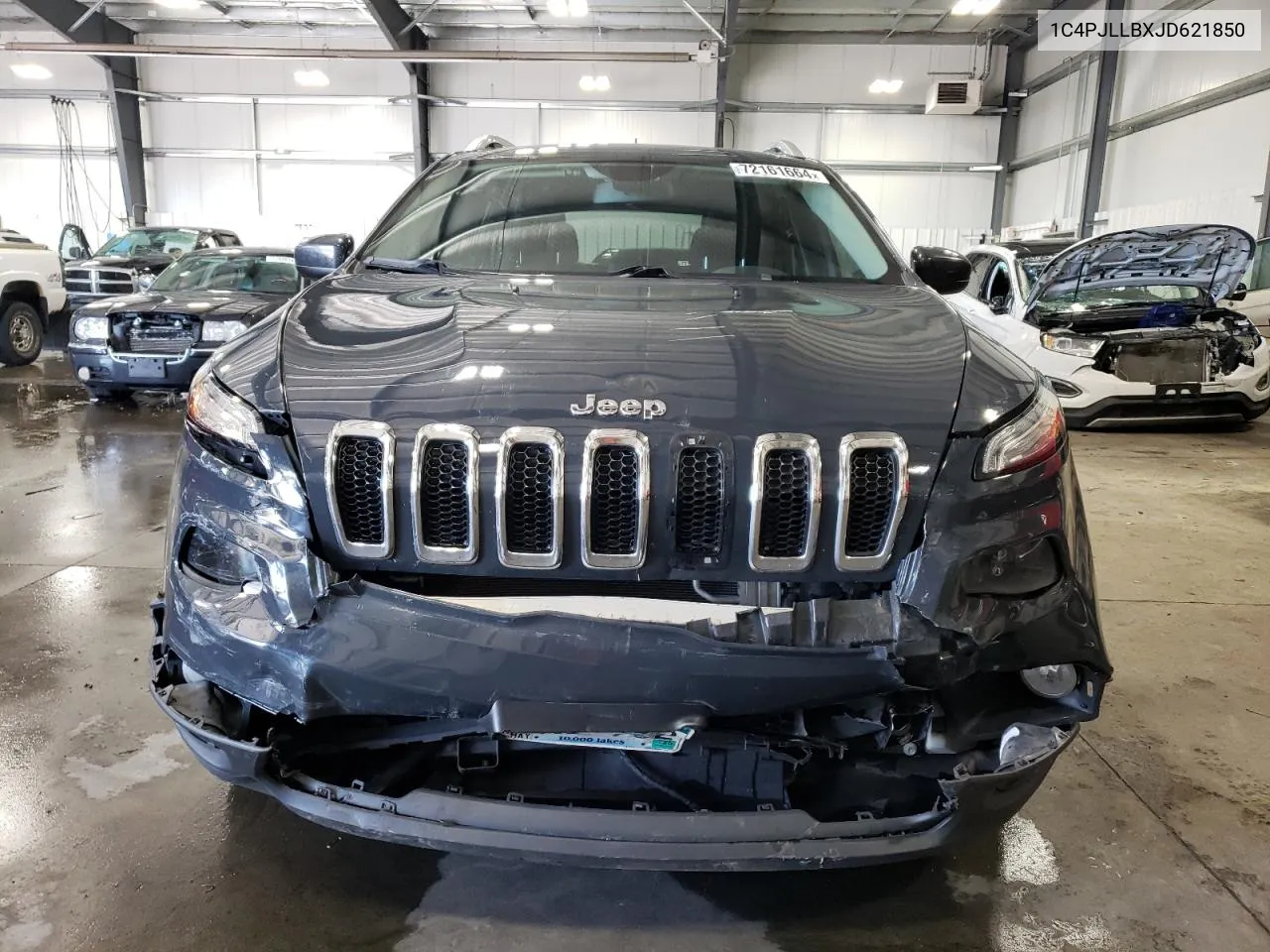 1C4PJLLBXJD621850 2018 Jeep Cherokee Latitude Plus