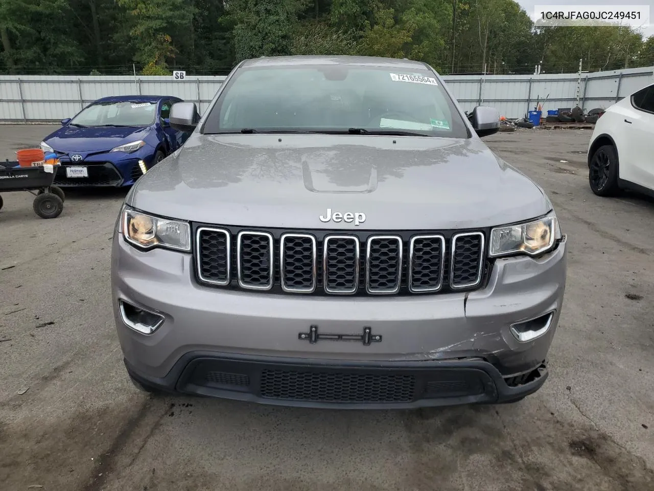 1C4RJFAG0JC249451 2018 Jeep Grand Cherokee Laredo