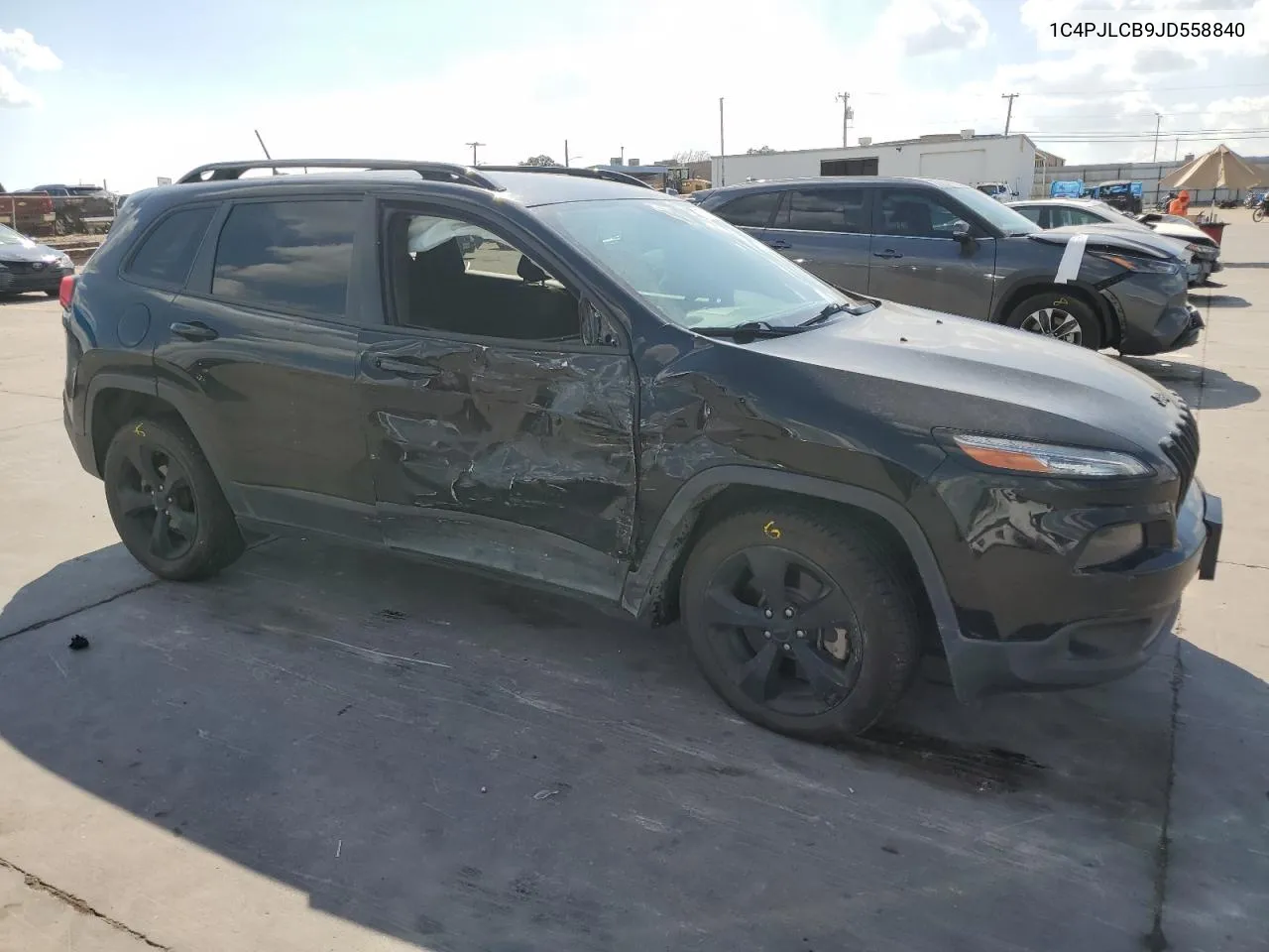 1C4PJLCB9JD558840 2018 Jeep Cherokee Latitude