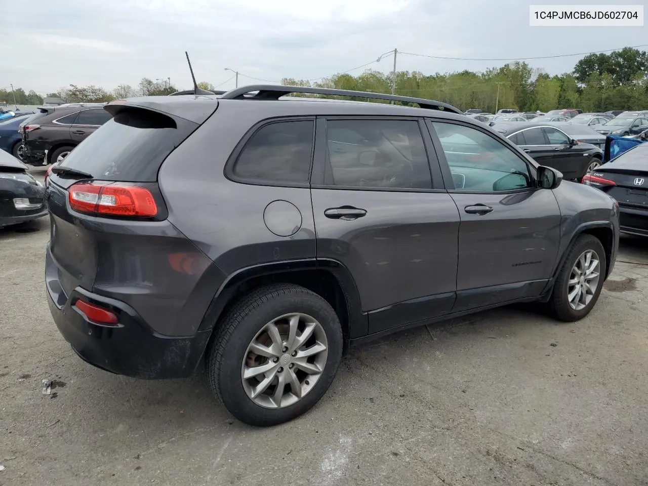 2018 Jeep Cherokee Latitude VIN: 1C4PJMCB6JD602704 Lot: 72440374