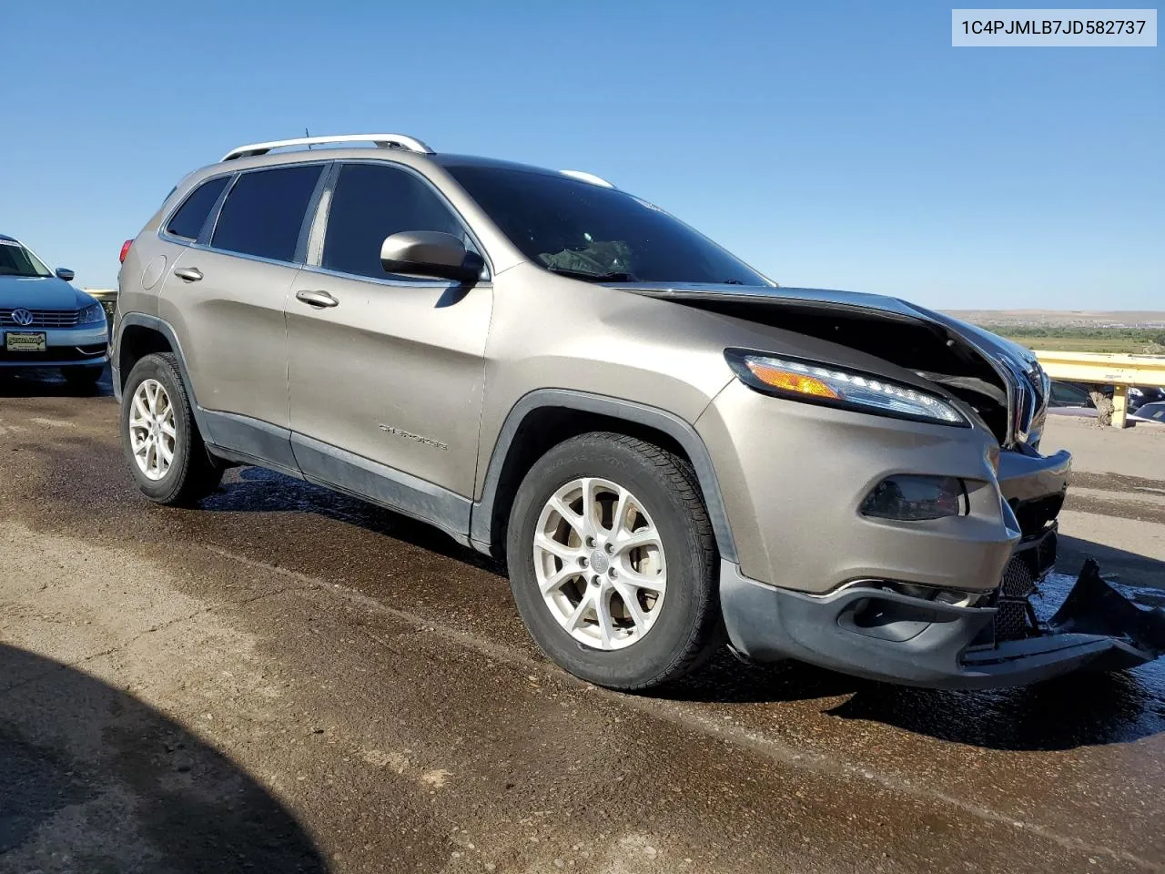 2018 Jeep Cherokee Latitude Plus VIN: 1C4PJMLB7JD582737 Lot: 72577894