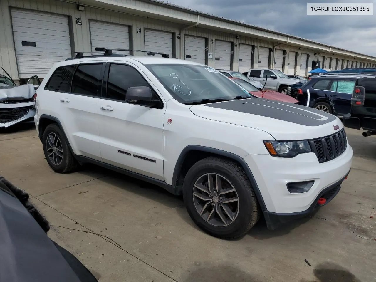 1C4RJFLGXJC351885 2018 Jeep Grand Cherokee Trailhawk