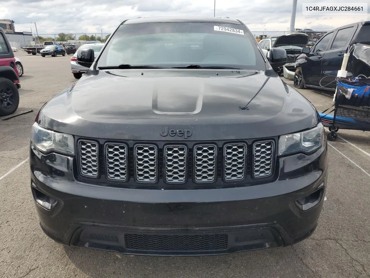 1C4RJFAGXJC284661 2018 Jeep Grand Cherokee Laredo