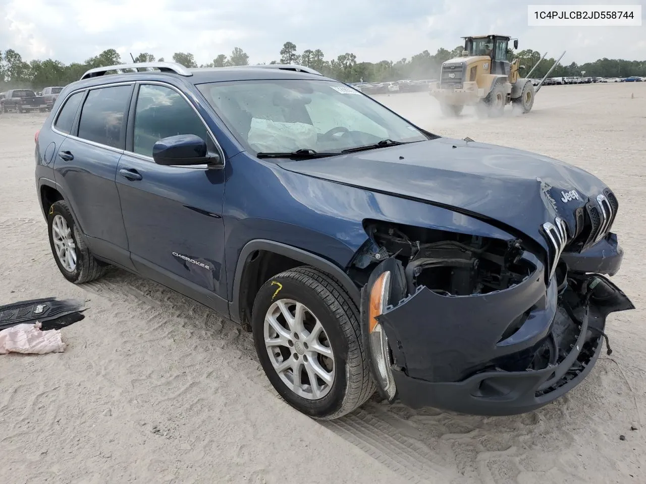 2018 Jeep Cherokee Latitude VIN: 1C4PJLCB2JD558744 Lot: 72983074