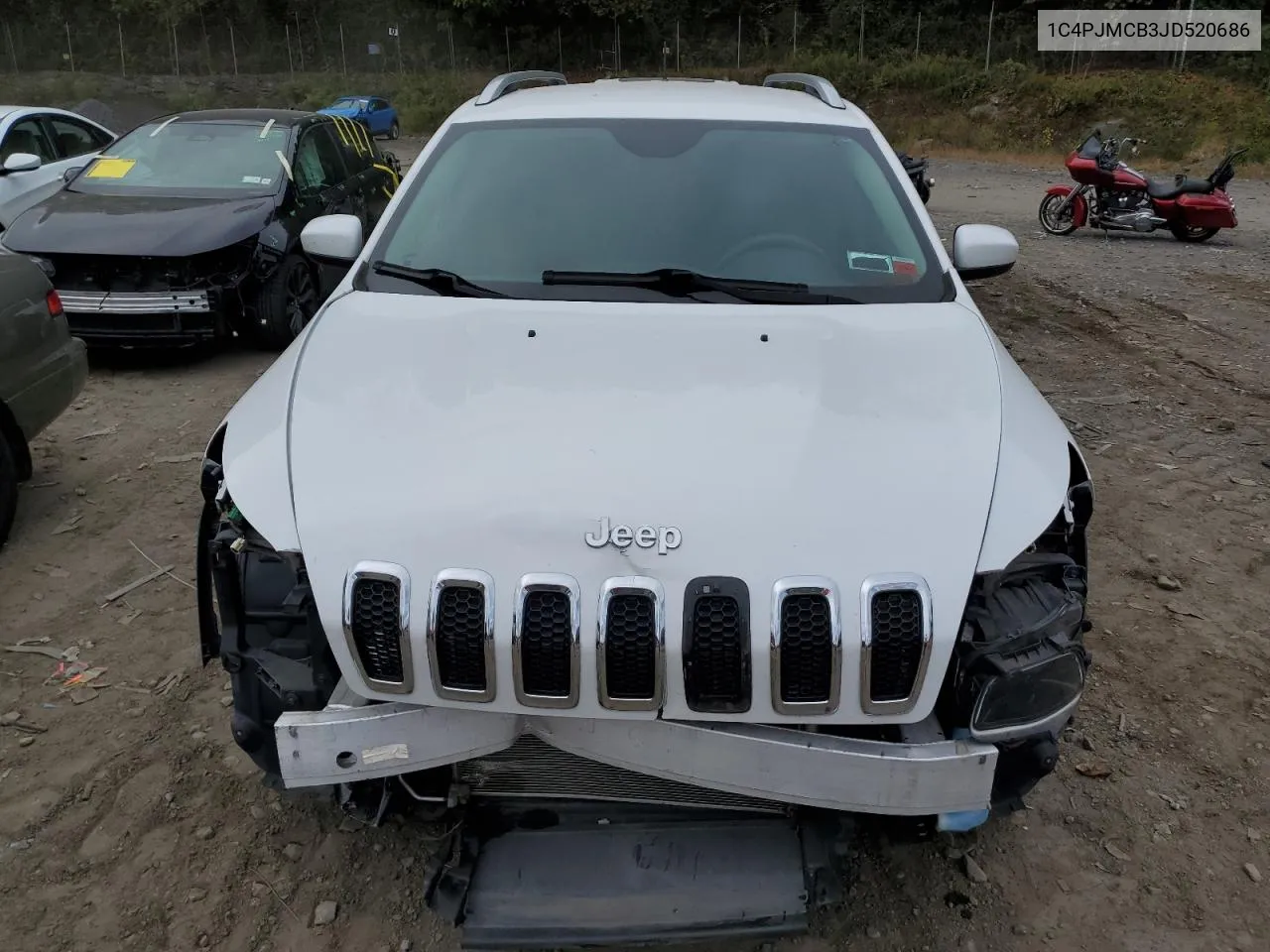 1C4PJMCB3JD520686 2018 Jeep Cherokee Latitude